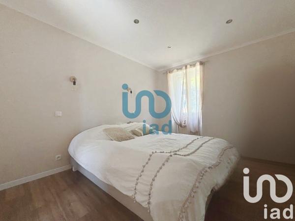 Maison 8 pièces de 182 m² à Salindres (30340)