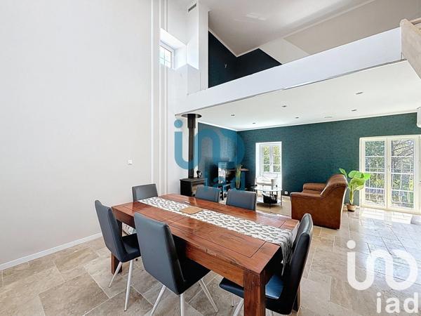 Maison 8 pièces de 182 m² à Salindres (30340)