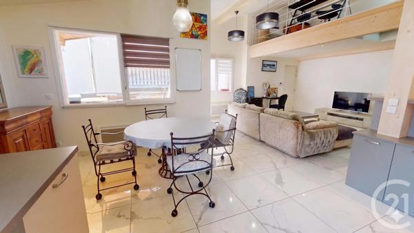 Appartement T3 à vendre  3 pièces - 74 m 2   PONTARLIER  - 25