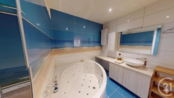 Appartement T3 à vendre  3 pièces - 74 m 2   PONTARLIER  - 25