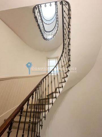 Appartement
                                                                                                                                                                                                                                                                                                                        3 pièce(s)                                                                                                                                                                                                          2 chambre(s)                                                                                                                                                                                                          78  m²
