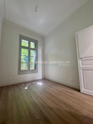 Appartement
                                                                                                                                                                                                                                                                                                                        3 pièce(s)                                                                                                                                                                                                          2 chambre(s)                                                                                                                                                                                                          78  m²