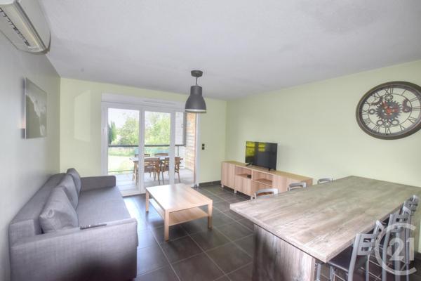 Appartement T3 à vendre  3 pièces - 63 m2 FREJUS - 83