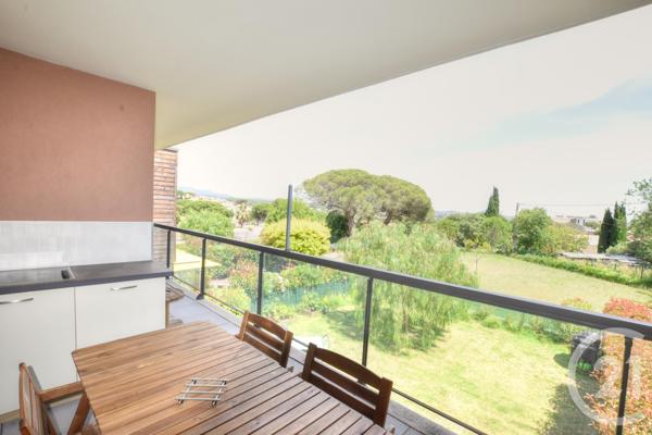 Appartement T3 à vendre  3 pièces - 63 m2 FREJUS - 83