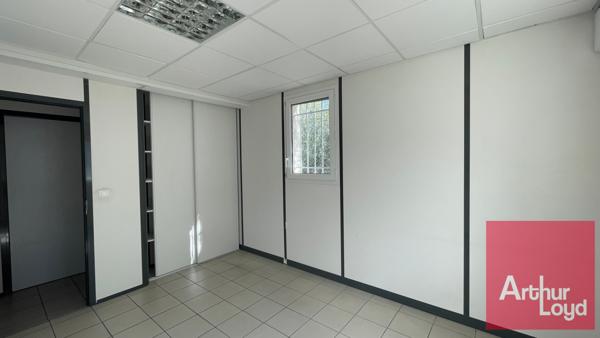 LOCATION BUREAUX A PARTIR DE 14 M2 - ESPACES PARTAGES - MALBOSC