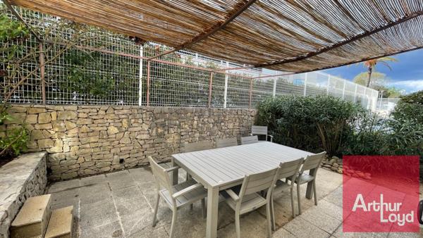 LOCATION BUREAUX A PARTIR DE 14 M2 - ESPACES PARTAGES - MALBOSC