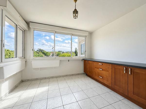 Appartement Dammarie Les Lys 5 pièces 102 m2