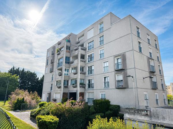 Appartement Dammarie Les Lys 5 pièces 102 m2