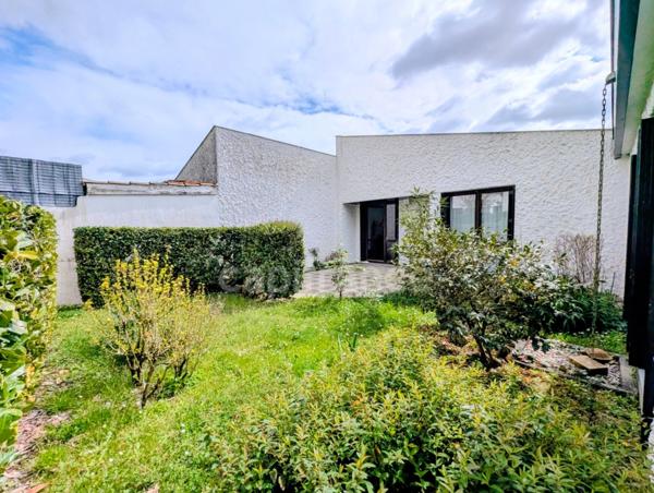 Maison à vendre 4 pièces - Haut Cenon - Garage - Jardins