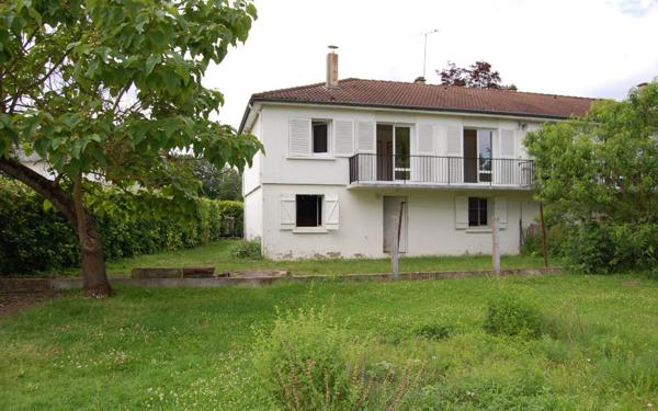 Maison à louer    3 pièces •  Saint-Bouize