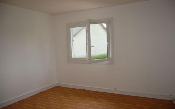 Maison à louer    3 pièces •  Saint-Bouize