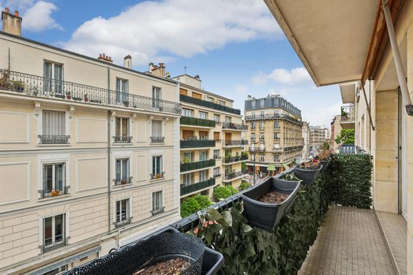94160 Saint Mandé, à deux pas du Bois – Beau 3 pièces avec balcon dans un immeuble récent de standing