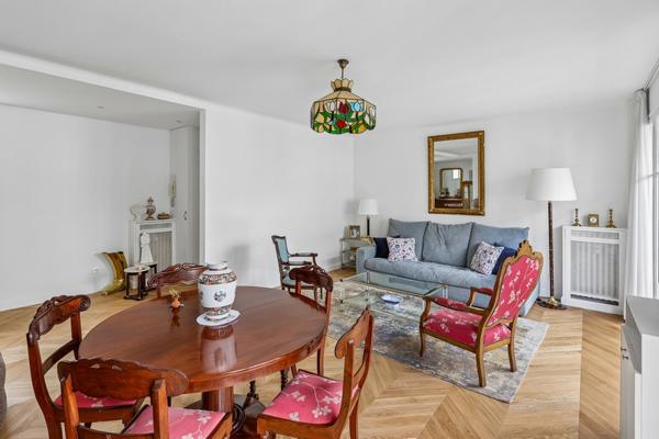94160 Saint Mandé, à deux pas du Bois – Beau 3 pièces avec balcon dans un immeuble récent de standing