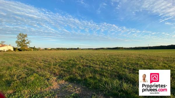 À vendre Terrain 848 m2 à Castelnau D'Estretefonds 31620