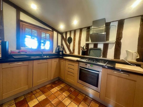 Propriété de 300 m² avec piscine et magnifique vue