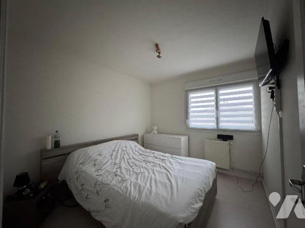 Maison semi-mitoyenne de 77 m² bâtie sur un terrain de 250 m²,  idéale pour une famille ou inve...