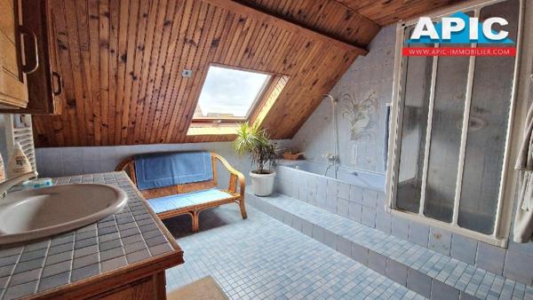 LE THILLAY,

APIC Immobilier vous propose cette maison ...