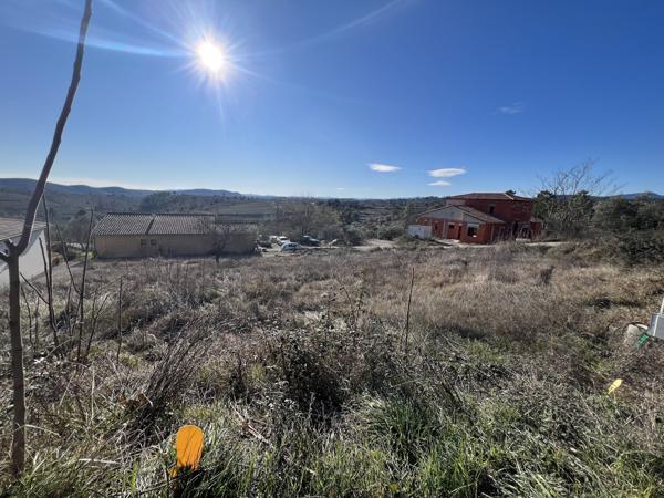 Terrain de 997 m² – Vinezac limite Lachapelle sous Aubenas