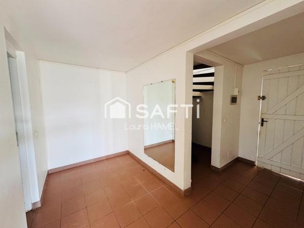 Maison avec une vue panaromique.