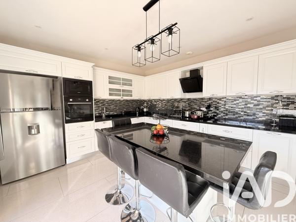 Maison à vendre 5 pièces 137 m² Digne-les-Bains