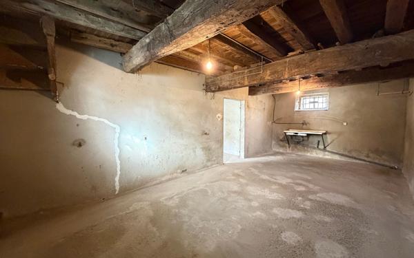 Maison à vendre    5 pièces •  Saint-Martin-Lalande