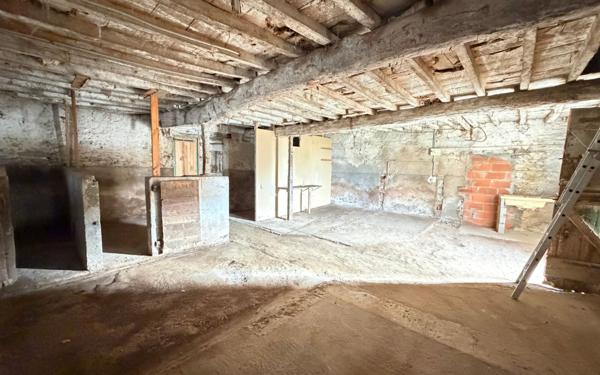 Maison à vendre    5 pièces •  Saint-Martin-Lalande