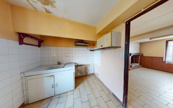 Maison à vendre    5 pièces •  Saint-Martin-Lalande