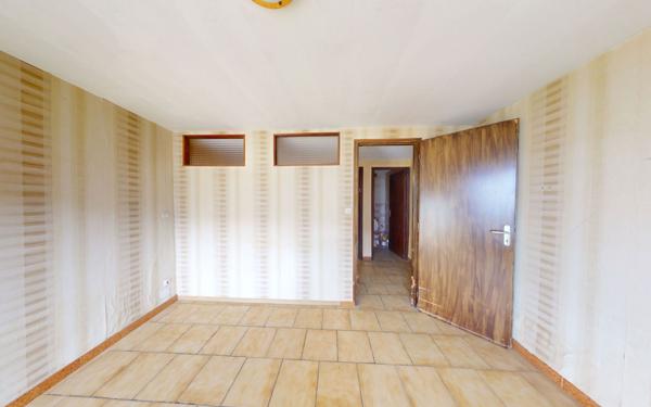 Maison à vendre    5 pièces •  Saint-Martin-Lalande