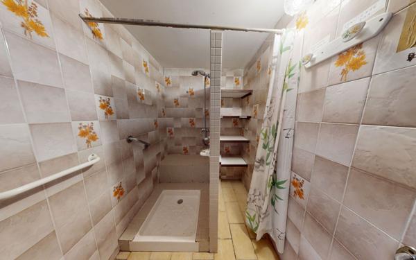 Maison à vendre    5 pièces •  Saint-Martin-Lalande