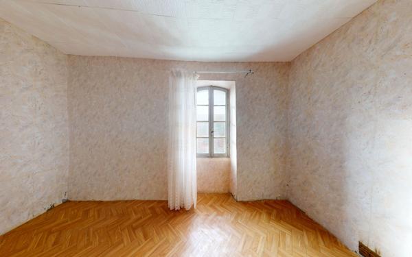 Maison à vendre    5 pièces •  Saint-Martin-Lalande