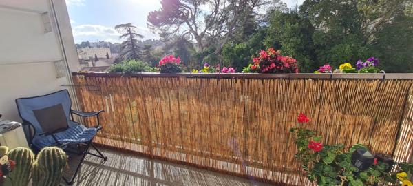 NIMES à vendre T5 de 84 m² 3 chambres, garage, balcon, jardin commun, secteur Croix de Fer.