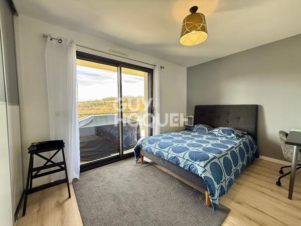 Maison familiale contemporaine avec vue dégagée