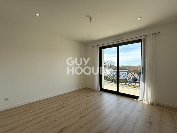 Maison familiale contemporaine avec vue dégagée