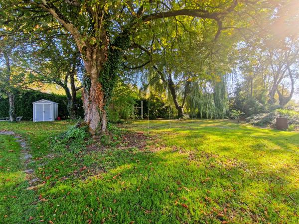 Dpt Charente Maritime (17), à vendre proche de TONNAY CHARENTE maison P5