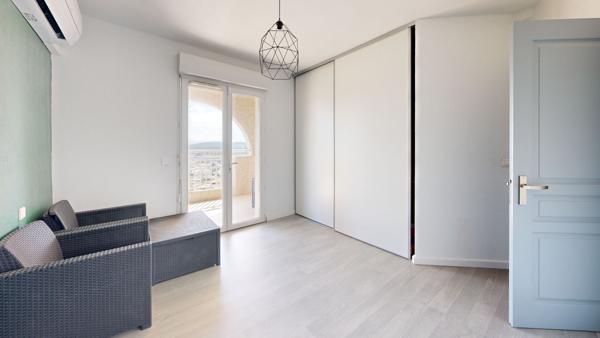 Maison-Appartement de 105m² avec vue incroyable - GARAGE + DOUBLE TERRASSE !