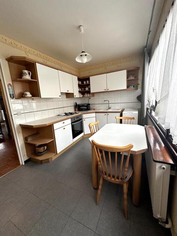 REIMS - SAINT-REMI - Type 4 avec vue imprenable sur le canal