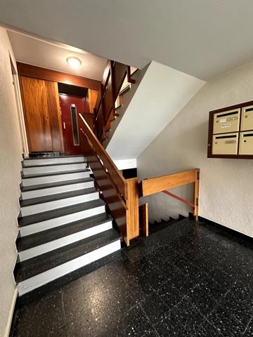 REIMS - SAINT-REMI - Type 4 avec vue imprenable sur le canal