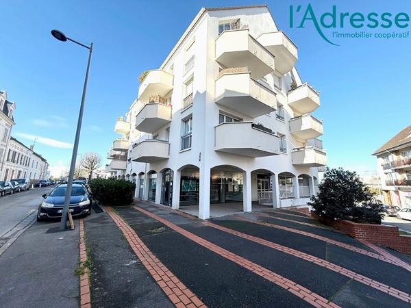 Local commercial Noisy Le Grand 123 m2