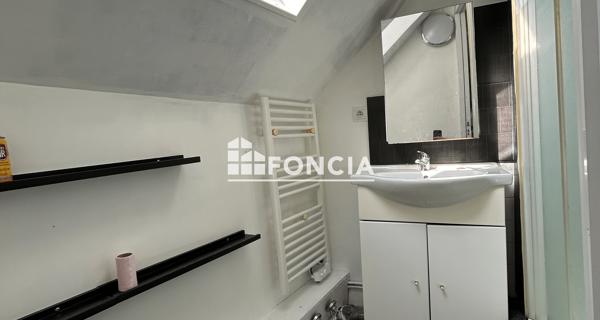 Location Appartement meublé 3 pièces 34.09 m² - Laval 53000