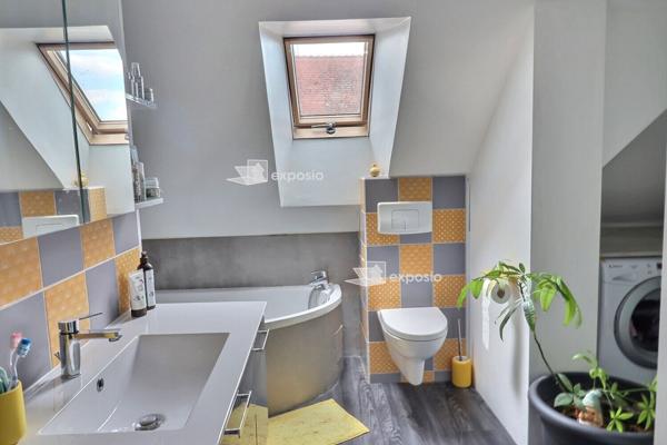 A vendre en exclusivité - Charmante maison 90 m2 avec jardin terrasse et garage, proche commodités à Ostwald