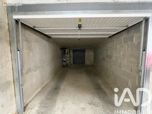 Parking à vendre 14 m² Menton