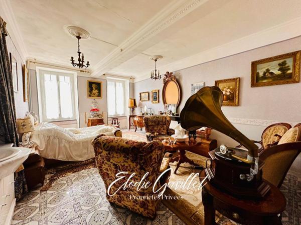 Ensemble immobilier 300m² Conques sur Orbiel