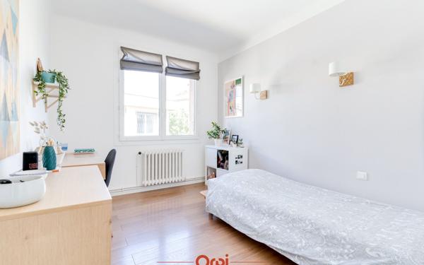 Appartement à vendre    4 pièces • 92,19 m2 Marseille 12