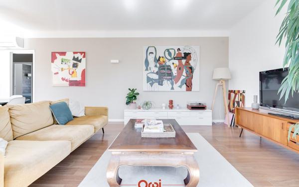 Appartement à vendre    4 pièces • 92,19 m2 Marseille 12