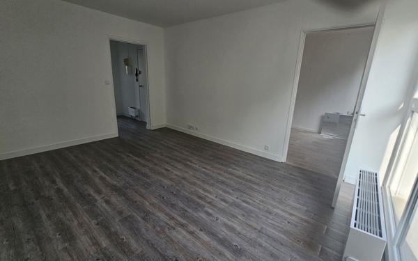 Appartement à louer    2 pièces • 42,56 m2 Saint-Jean-de-la-Ruelle