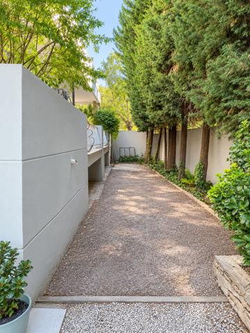 Rez-de-jardin 5 pièces de 179 m² à Marseille 13009, 4 chambres