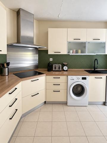 Rez-de-jardin 5 pièces de 179 m² à Marseille 13009, 4 chambres