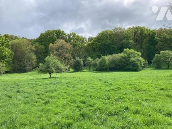 GRAND BOURGTHEROULDE - Parcelle de terrain à bâtir de 1800 m² minimum