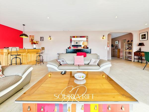 EN EXCLUSIVITE A CAZILHAC- MAISON PLAIN-PIED - CLIM-  JARDIN ARBORE