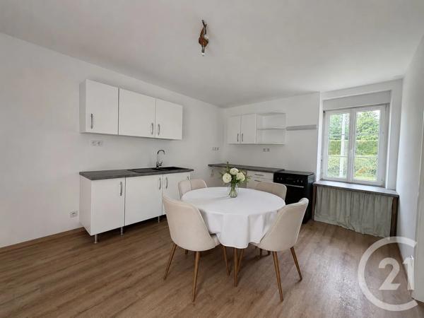 Maison à vendre  4 pièces - 114,32 m 2   CHATEAUBRIANT  - 44